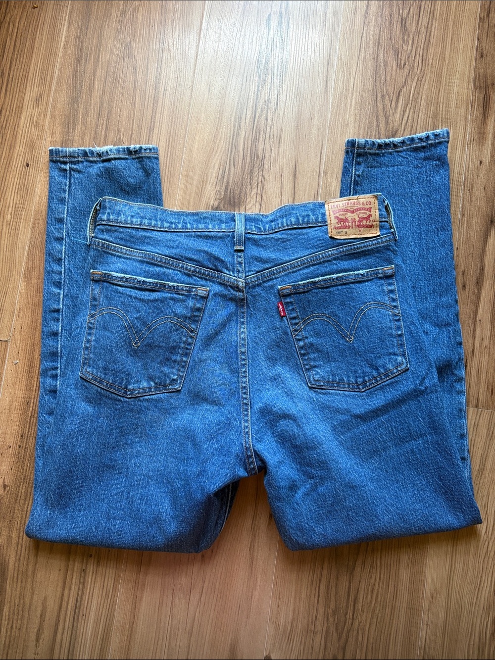 LEVIS 501 Straight Fit Denim Jeans in Medium Blue - Picture 3 of 4